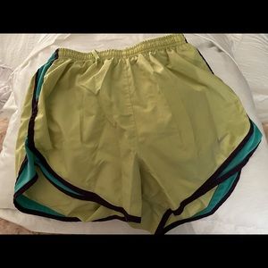 Nike shorts like new